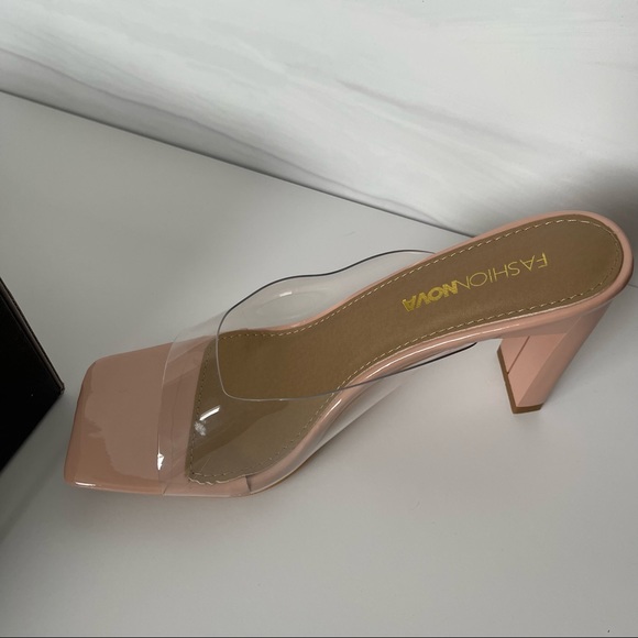 Fashionnova heels - Picture 4 of 9